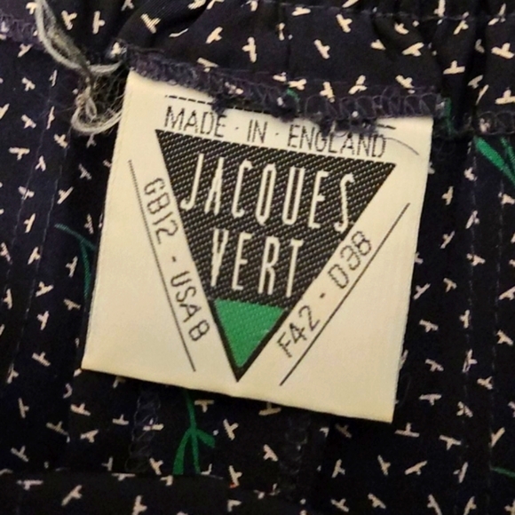 Vintage Jacques Vert Navy blue rose patterned skort/culottes - Picture 5 of 8